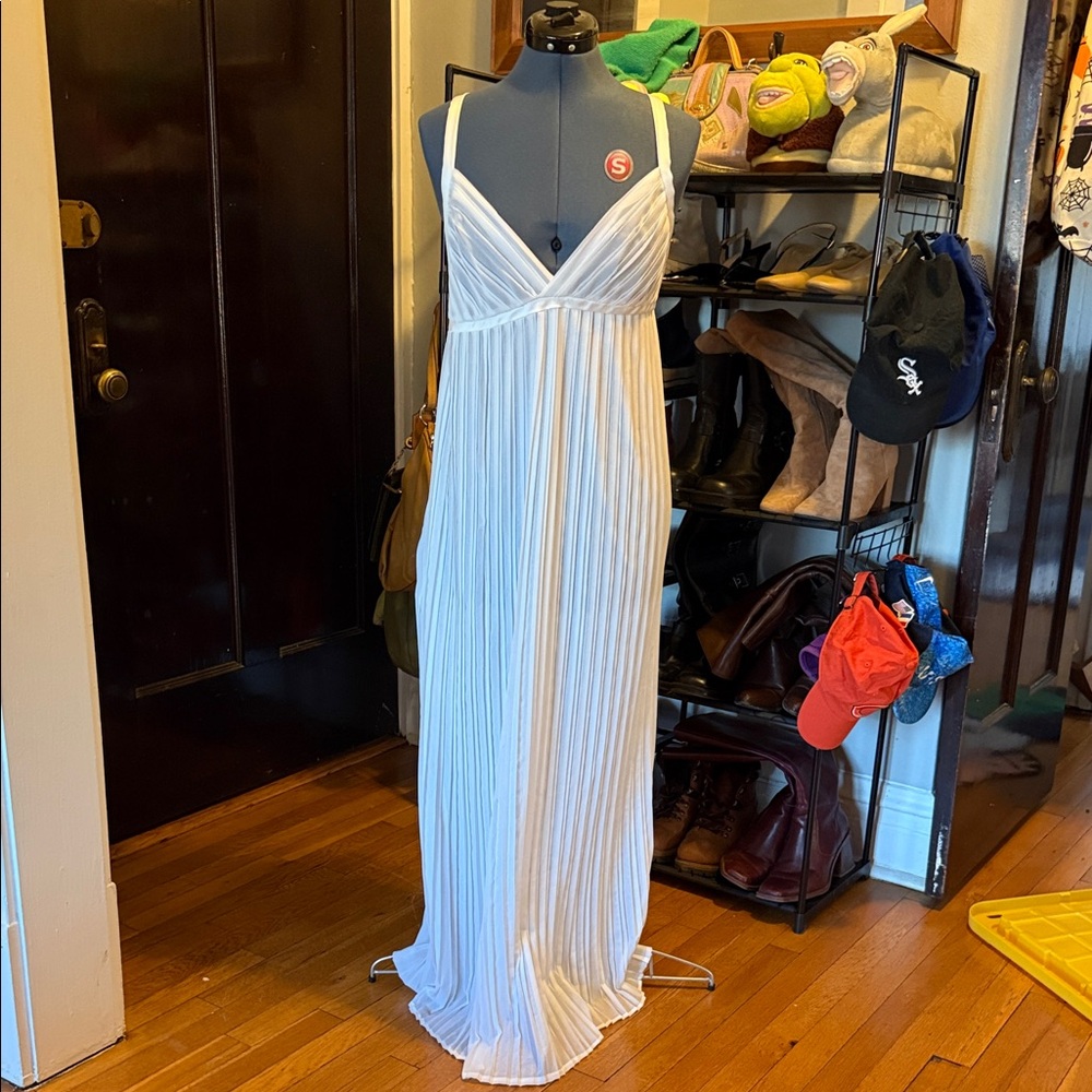 Vintage Elegant White Maxi Slip